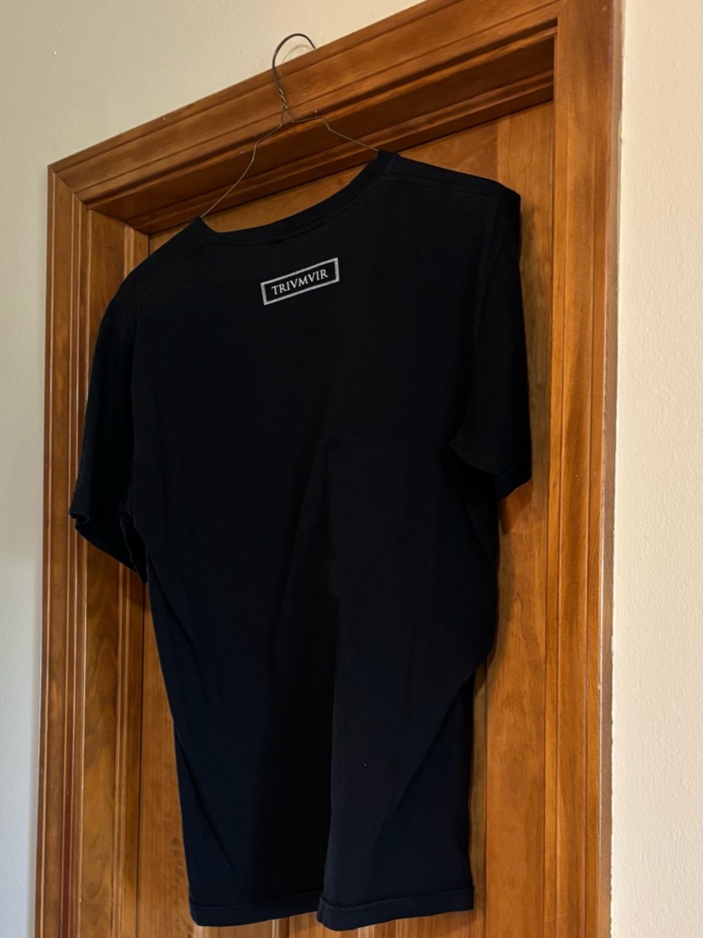 Trivmvir Victoria Avt Mors RARE Black Graphic Tee vintage - Picture 10 of 11